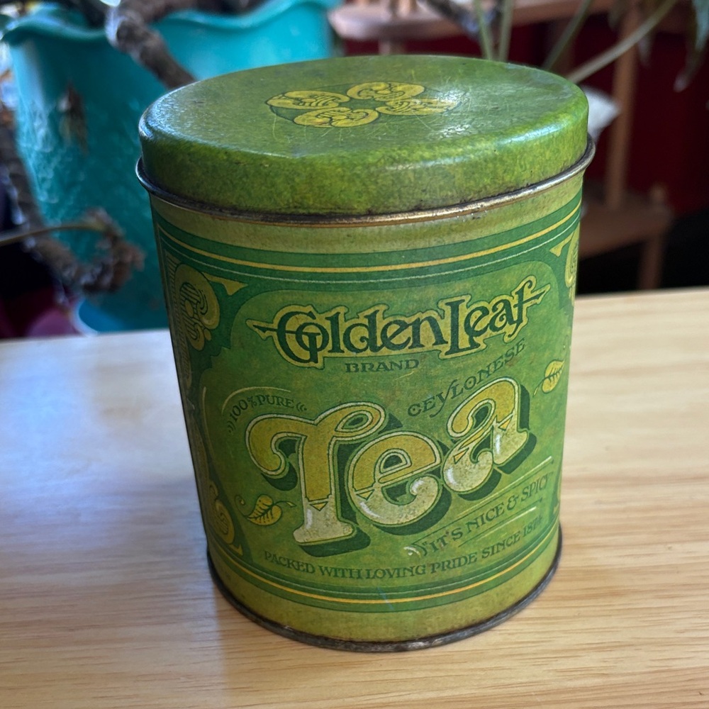 Vintage 1970s Golden Leaf Tea Canister Tin - Ballonoff